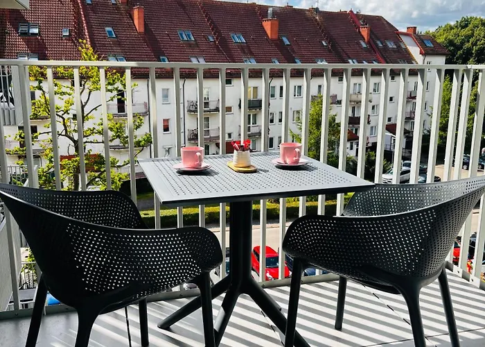 Port Pink&blue Podczele - 404 Golden Wings *